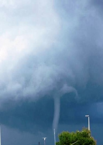 Nella zona di Priolo un tromba d'aria ha allertato i residenti