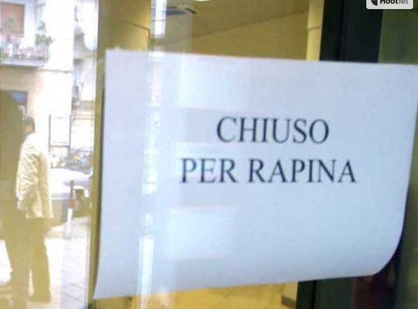 Siracusa, disperato per un debito va in banca e tenta una rapina: arrestato