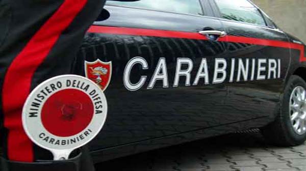 Floridia, evade e porta con sé coltello: arrestato dai carabinieri