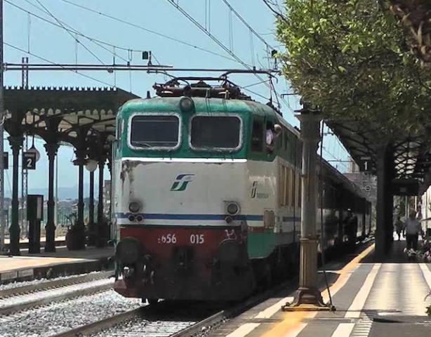 Verso il taglio l'Intercity notturno Siracusa-Roma