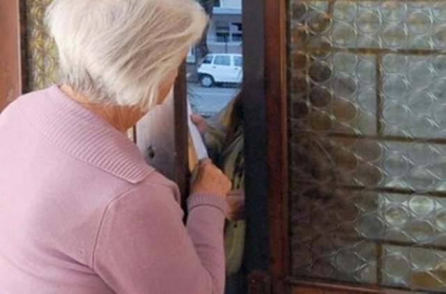 Pachino, si finge impiegata Inps e deruba anziana: arrestata