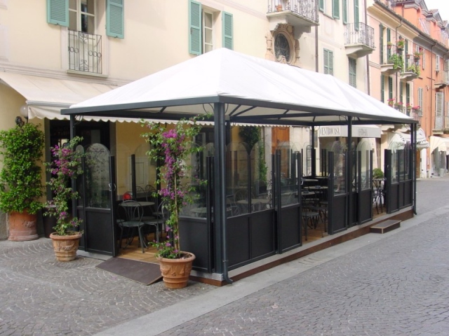 Siracusa, maggiori controlli su dehors e abusivismo