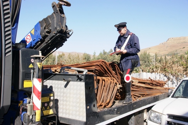 Priolo, un arresto per furto di materiale ferroso