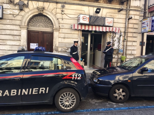 Floridia, rapina a mano armata in un bar: indagini in corso