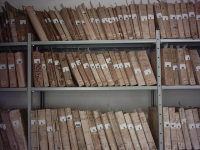 Il consigliere Acquaviva: "Serve una struttura adeguata per l'archivio storico"