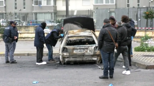 Palermo, trovato cadavere carbonizzato in auto