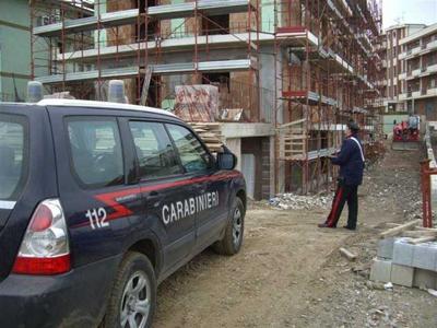 Siracusa, operai rischiano caduta da ponteggio: fermato cantiere