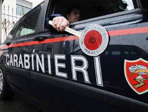 Carlentini, 24enne occupa casa mentre la proprietaria è in ospedale