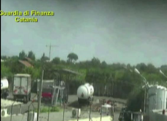 Contrabbando carburante, sequestri nel Siracusano