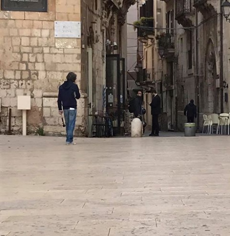 All'indomani di Striscia, Le Iene in agguato a Siracusa