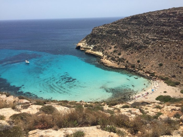 Lampedusa, spiaggia Conigli la più bella d'Italia