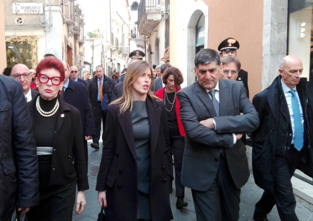 Boschi, a Taormina pronti per maggio