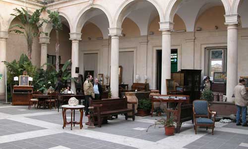 Siracusa, l'Antico Mercato ospita Ortigia Antiquaria