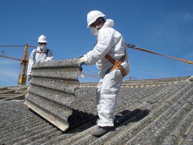 Priolo, lavoratori esposti all'amianto: quarta settimana di sciopero della fame "Non molliamo"