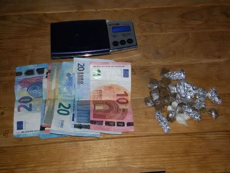 Siracusa, un arresto e due denunce per spaccio