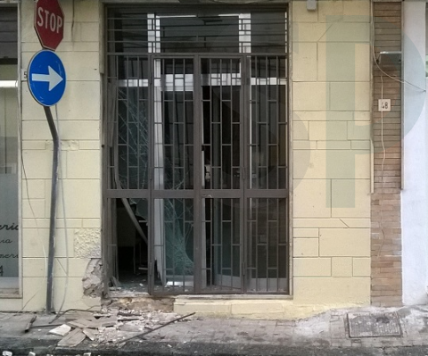 Siracusa, riapre la panineria colpita dalla bomba