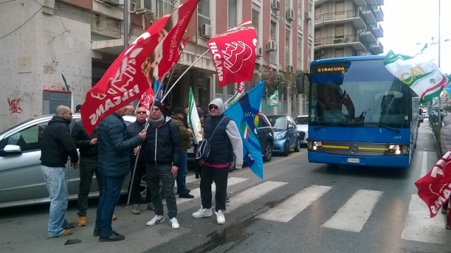 Siracusa, sit in delle guardie giurate dell'Asp