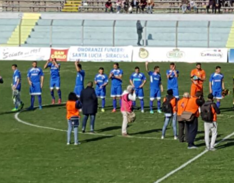 Il Siracusa a Matera senza il capitano Spinelli