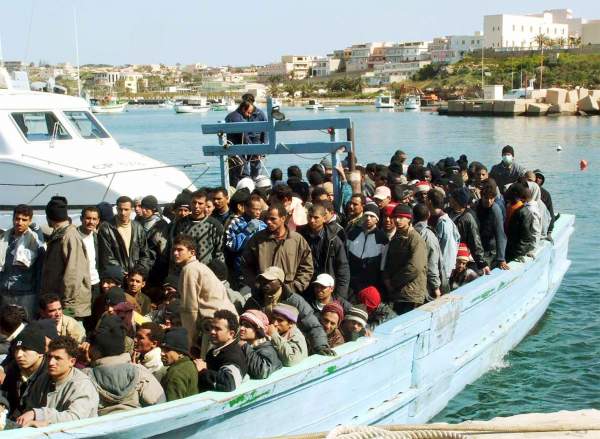 Continua la lotta all'immigrazione illegale, 2 espulsioni