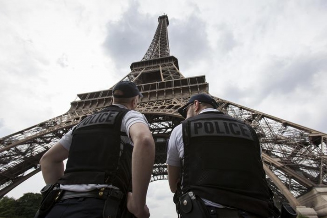 Parigi, stamattina allerta bomba: evacuato un tribunale