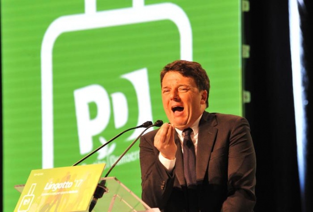 Renzi all'attacco: 'Per M5s democrazia e' se vince chi piace a Grillo'