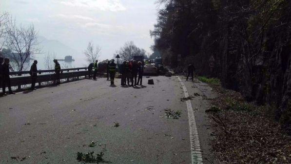 Frana sulla statale 34 del Lago Maggiore, un morto