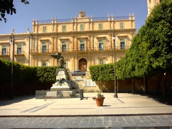 Noto, approvata perizia di completamento per palazzo Landolina