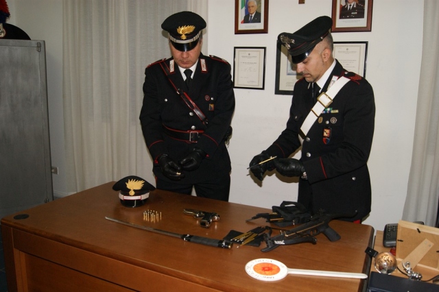 Avola, problemi di vicinato, sparatoria al quartiere Priolo: arrestato 46enne