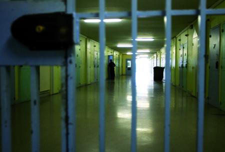 Detenuto morto a Cavadonna, 9 rinvii a giudizio