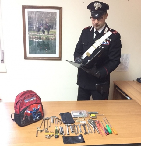 Siracusa, stavano forzando l'ingresso dell'istituto Brancati: denunciati 3 minorenni