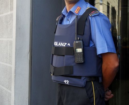 Siracusa, sit in sotto la prefettura delle guardie giurate dell'Asp
