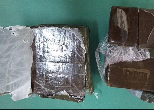 Siracusa, due chili di hashish in auto: arrestato 47enne palermitano