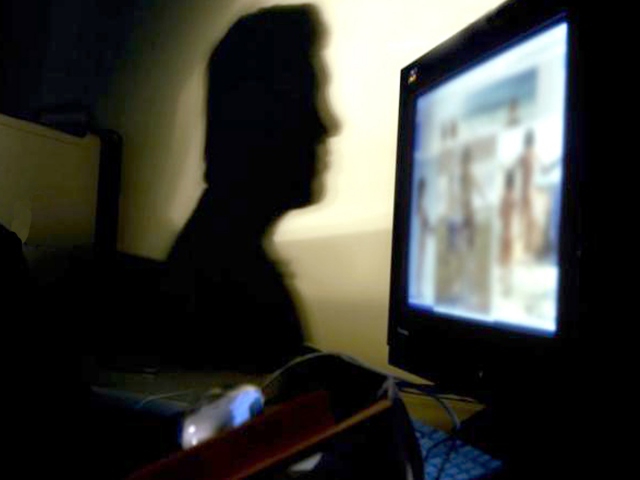 Pedofilia sulla rete in aumento, vittime bambini sempre più piccoli