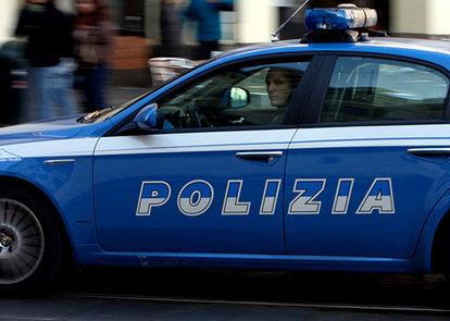 Siracusa, donna arrestata per stalking, lesioni e danneggiamenti