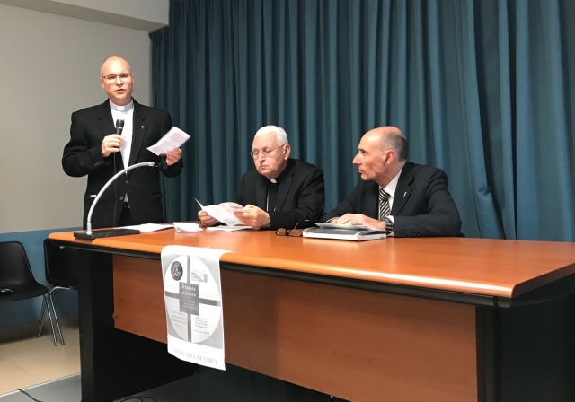 "Il malato al centro", domani inizia il corso