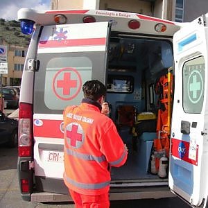 Palermo, grave incidente in via Giorgio Arcoleo: grave una bimba