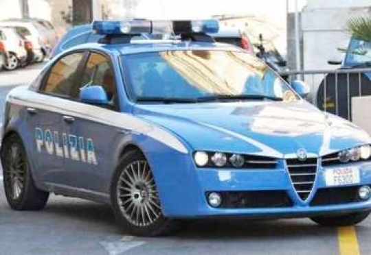 Avola, 25enne denunciato per lesioni e danneggiamento