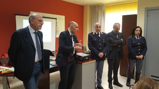 Siracusa, Asp e Polstrada insieme per la sicurezza in auto dei più piccoli