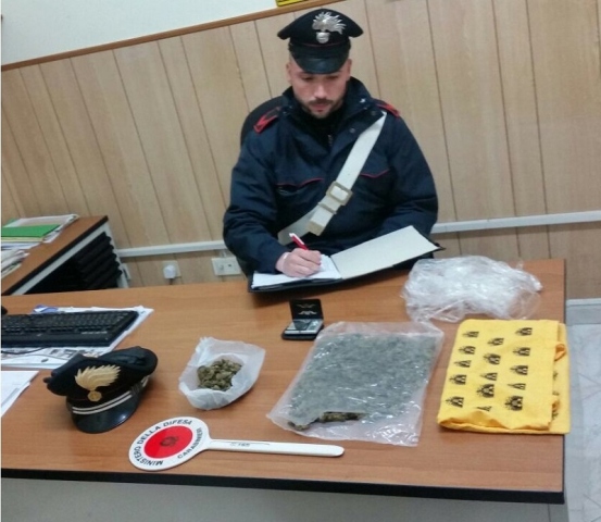 Rosolini, portava in una busta 290 grammi di marijuana: arrestato