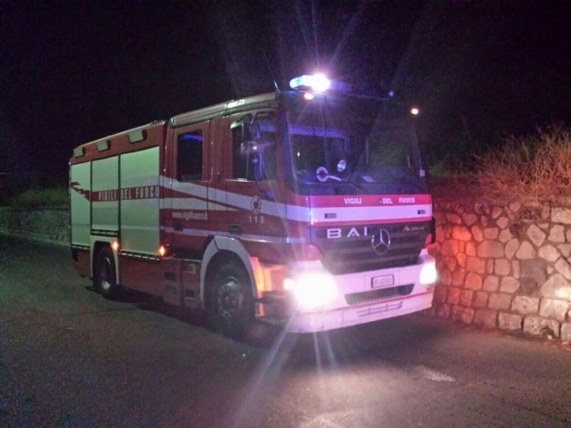 Portopalo, appiccato fuoco a ristorante