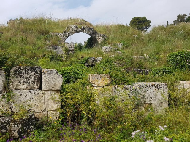 Siracusa, pulizia Anfiteatro: spese a carico dei volontari
