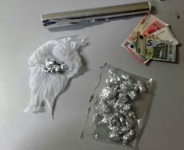 Siracusa, 18enne denunciato per detenzione e spaccio