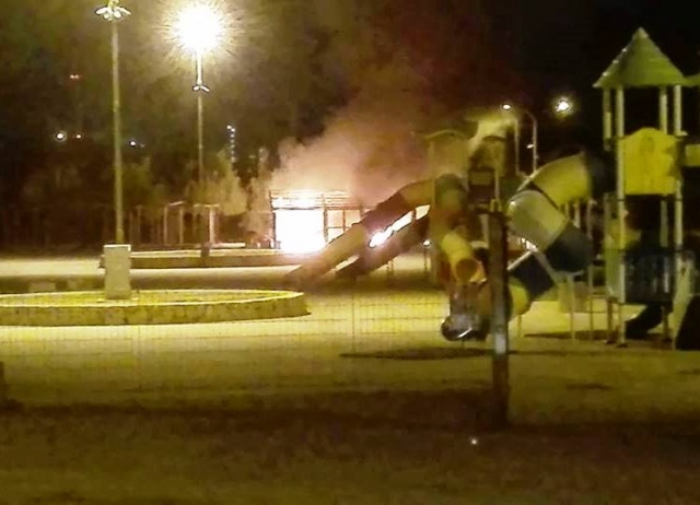 Priolo, nella notte a fuoco un chiosco, Cna: "Atto gravissimo"