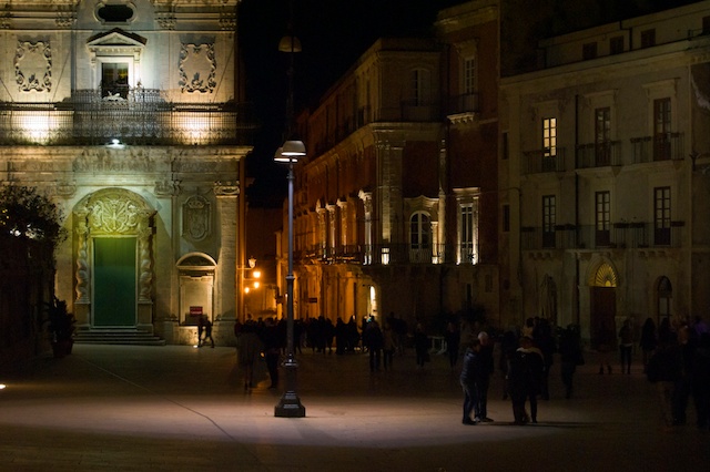 Siracusa, Scrofani "Subito il nuovo regolamento sui Caffé concerto"