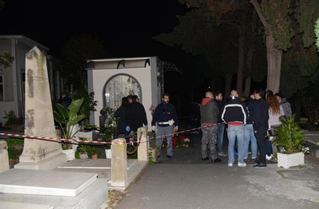 Catania, uccisa in cimitero: arrestato il figlio