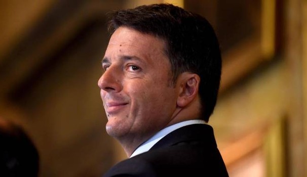 Primarie Pd, Renzi stravince con quasi 2 milioni di persone al voto