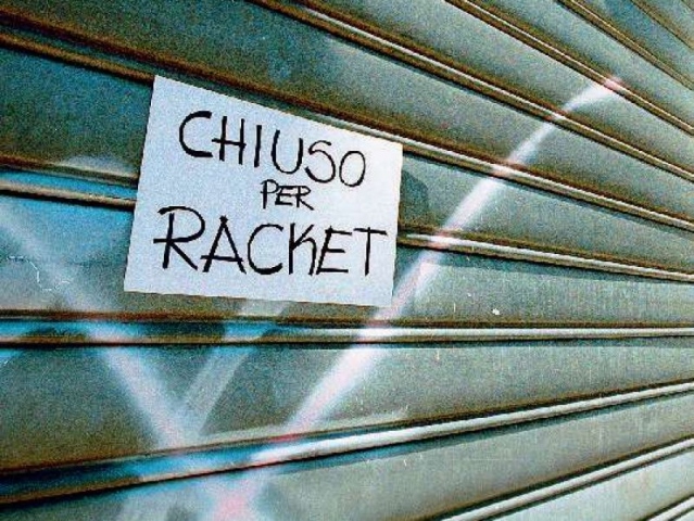 Siracusa, i sindacati: "Sì ai finanziamenti per le aziende contro il pizzo"