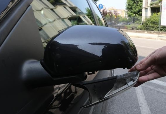 Siracusa, tentata truffa dello specchietto: individuato il presunto autore