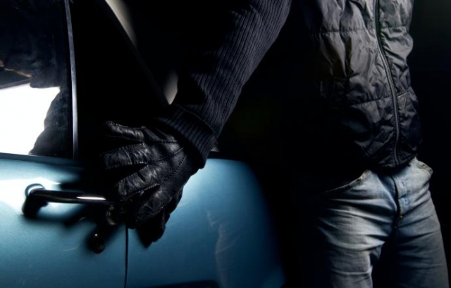 Priolo, ruba auto: 2 anni di reclusione