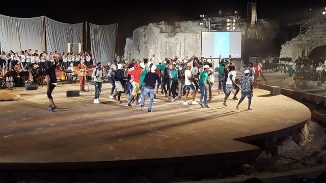 Al Teatro Greco l'arte celebra la solidarietà